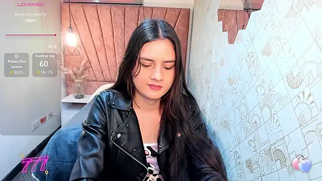 دردشة Zoe__Taylor__ الجنسية المباشرة