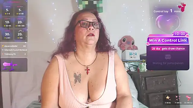 BiirdyDavis – Naživo XXX chat