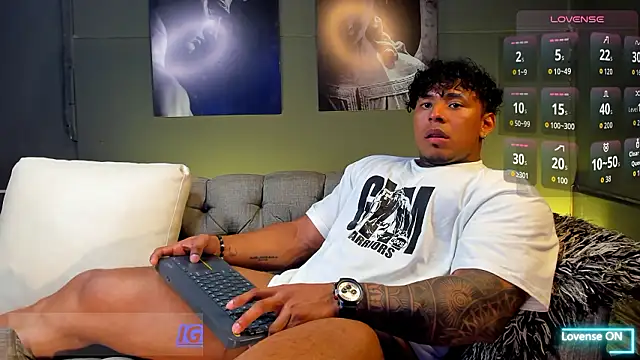 bradley_smith Live XXX-Chat