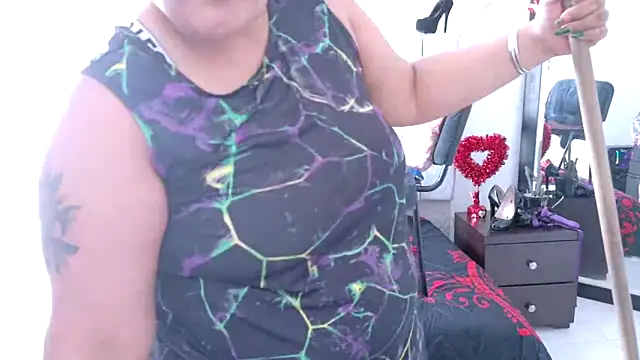 AndreaKinky's Live XXX Chat