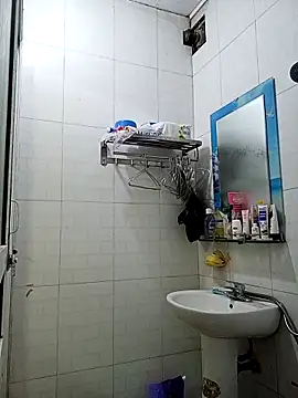 July-Asian Show in webcam