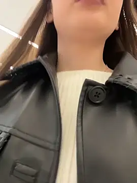 Chatroom XXX en direct de KristiRich