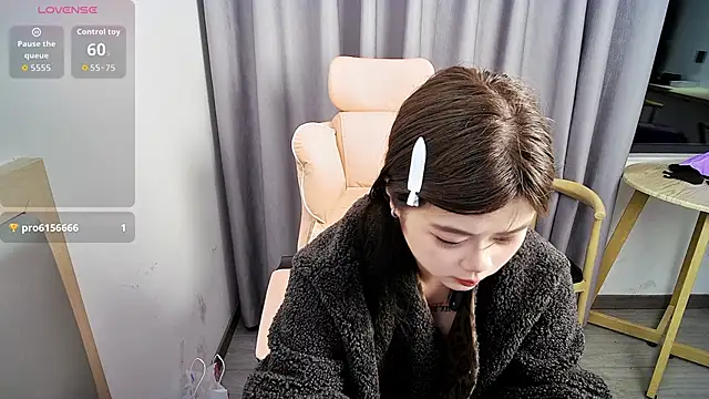 po_fu's Live XXX Chat