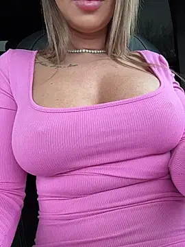 KirstieVegas live XXX chat