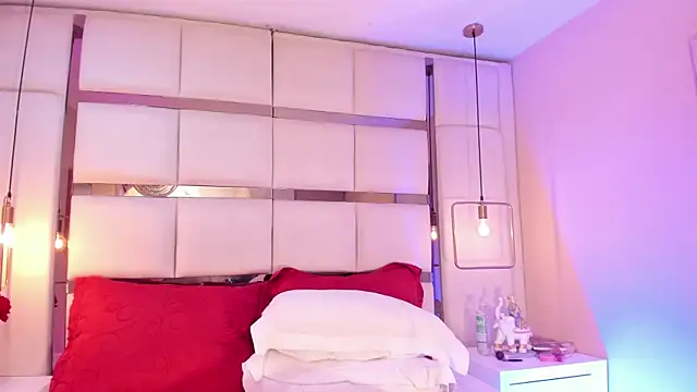 แชท XXX สดของ elizavenus