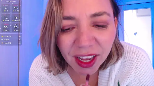 milfsecret69's Live XXX Chat