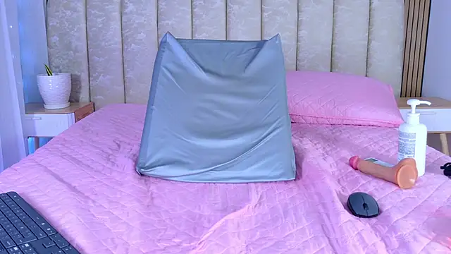 Chat XXX Live mia_scot