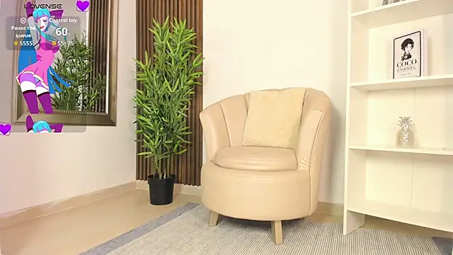 Show de alessia_moon1 na webcam