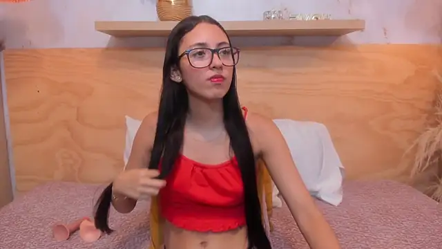 Lasira_Thill's Live XXX Chat