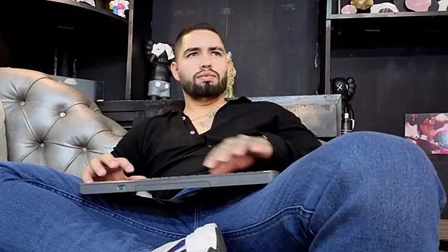 Czat XXX na żywo – matteosantos