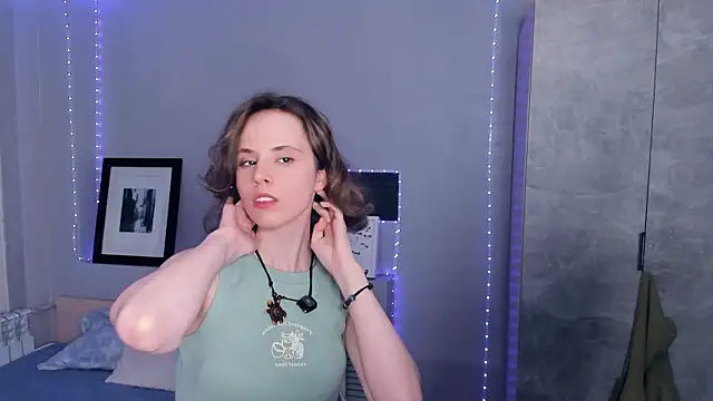 CrystaLeah 即時 XXX 聊天