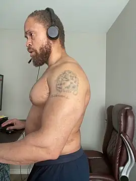 Fathero1time webkamerás műsora