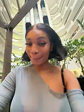 ___Nessa Show in webcam