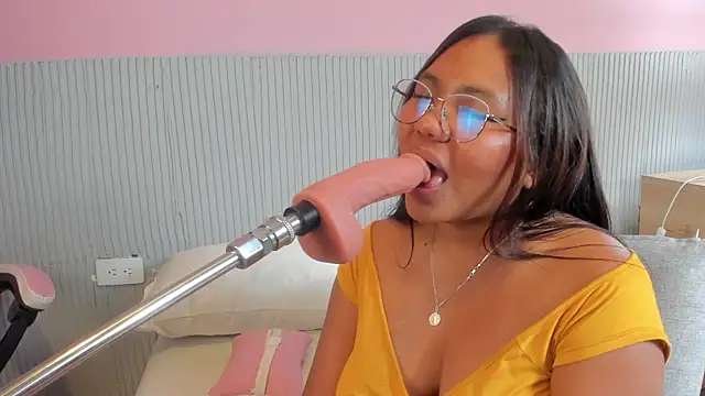 yeikafoxy Chat XXX live