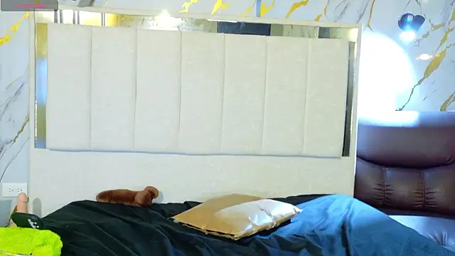 angeles_azul Chat XXX live