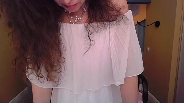 EllaLong Chat XXX live