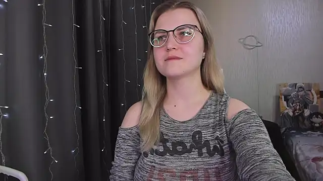 MissBrightShine Live XXX-chat