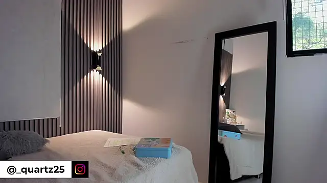 Chat XXX ao vivo de Zafiiraa