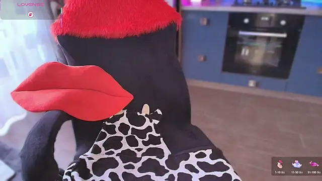 emlana Chat XXX live