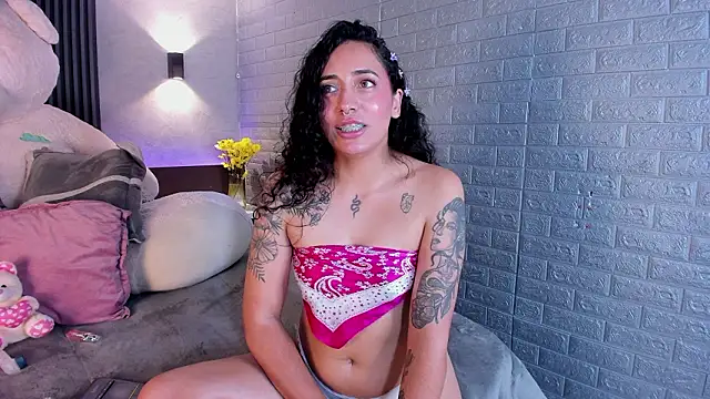 Magic_ivone's Live XXX Chat