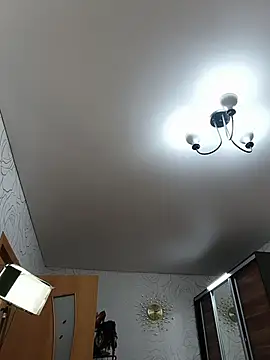 AvrilMillers' Live XXX Chat