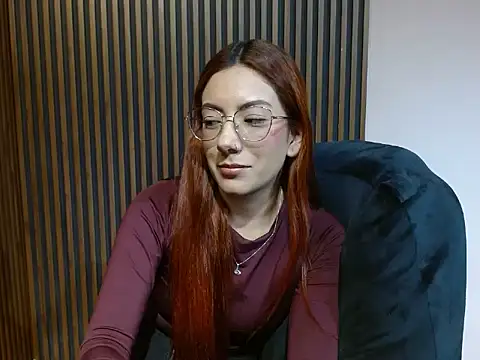 desk__desire: διαδικτυακό σόου στην κάμερα