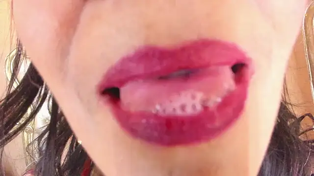 Celeste_Baker_'s Live XXX Chat