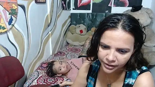 manzanahot9 Adlı Modelin Canlı XXX Sohbeti