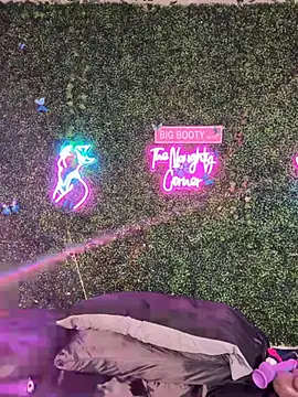 RenaThickAss élő XXX-chatje