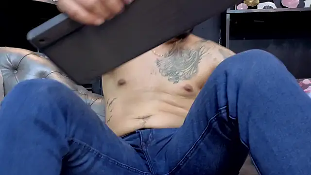 matteosantos Adlı Modelin Web Kamerası Şovu