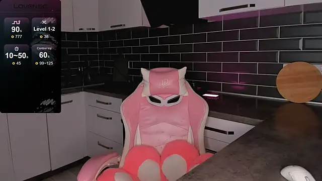 ShaiyaMinn3's Live XXX Chat