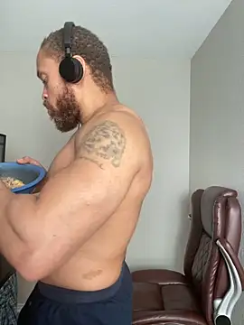 Fathero1time: διαδικτυακό σόου στην κάμερα