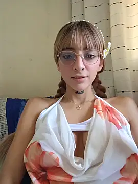 Dani-peggin Live XXX-chat