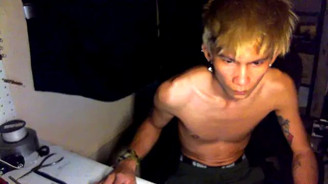 jhaycobXgarcia: διαδικτυακό σόου στην κάμερα