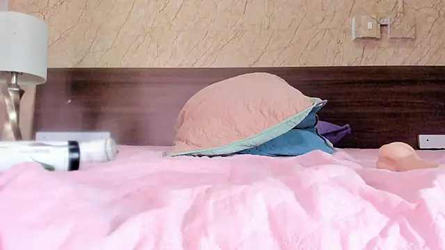 Miia03 – Kamerová šou