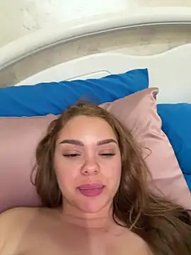 Chat +18 de Kitty2490 ao vivo