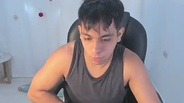 Chat +18 de shooting_wilson ao vivo