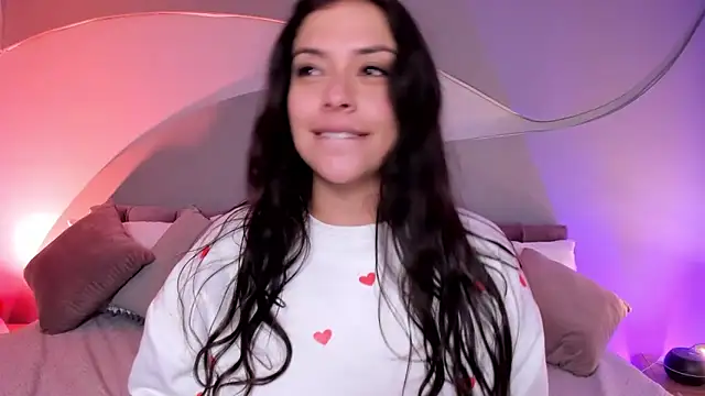 Nicolle_W live XXX chat