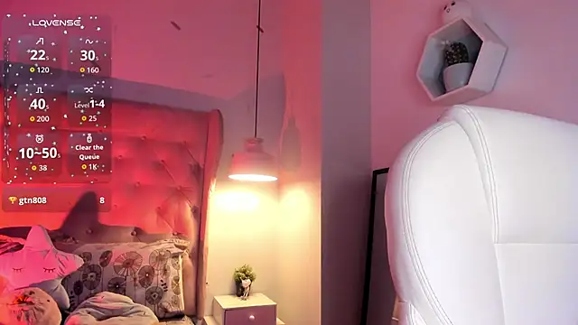 Chat +18 de _Sophie__miller ao vivo