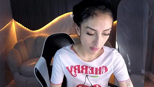 Chat +18 de Tifany_Tx ao vivo