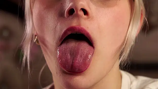 KirstinMcgeady's Live XXX Chat