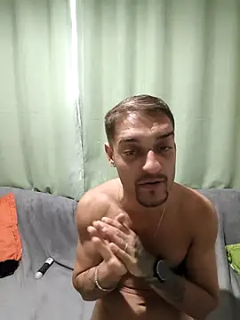 DesejoprivadoaのライブXXXチャット