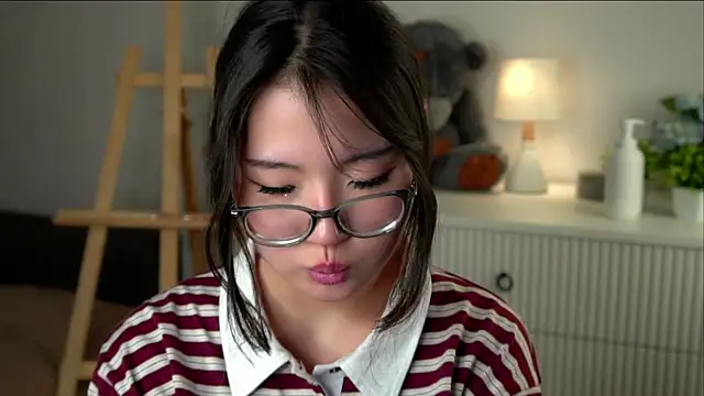 NelleMihalkoのライブXXXチャット