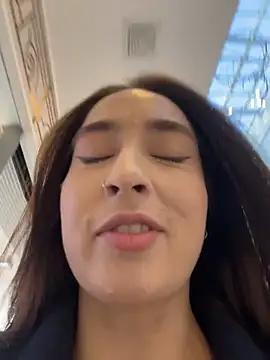 Holly_PlayのライブXXXチャット