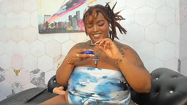 Anaa_Fuentess 网络视讯表演