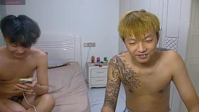 Chocolates-001n Live XXX chat