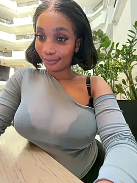 XXX chat uživo modela ___Nessa