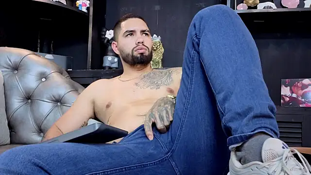 Chatroom XXX en direct de matteosantos