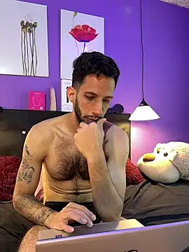 XXX chat uživo modela Karim_mansur