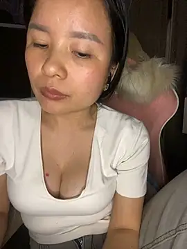 Ivy_Trix2 即時 XXX 聊天